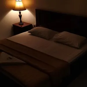 Pan Emirates Apts شقة