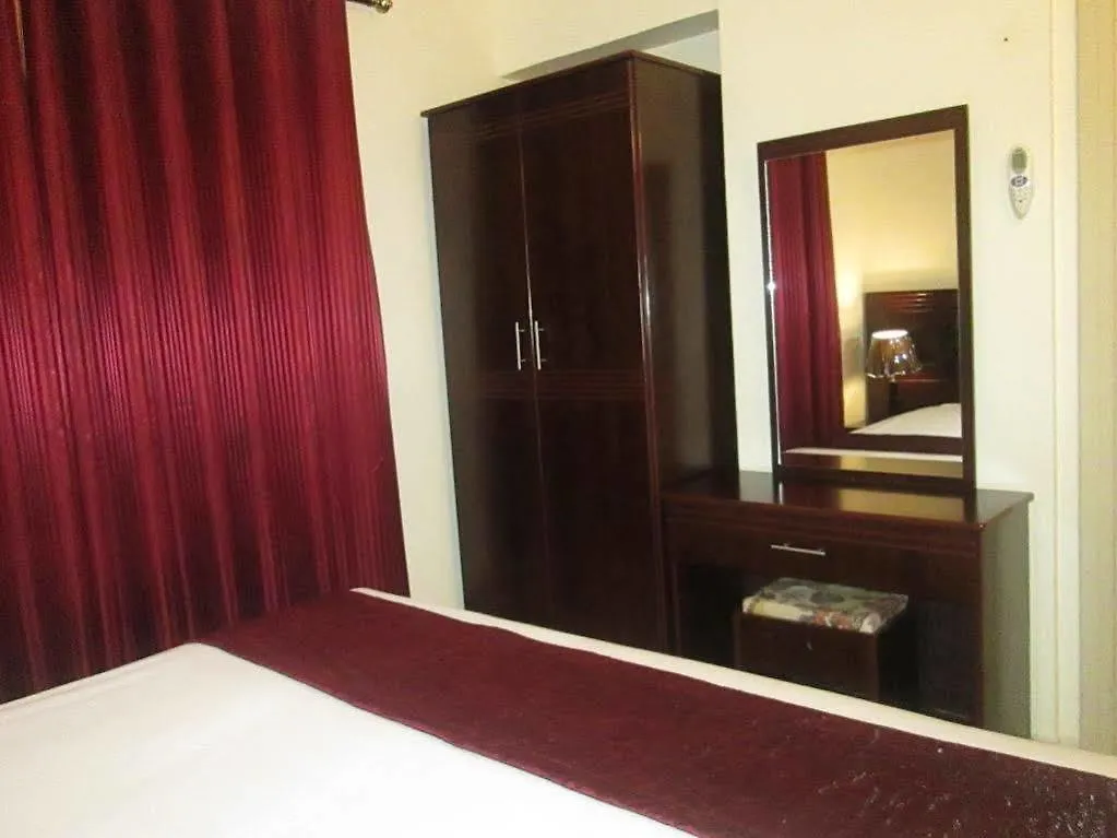 Al Sharq Hotel - Baithans Sharjah